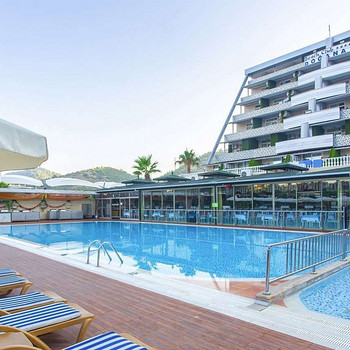 BEACH CLUB DOGANAY