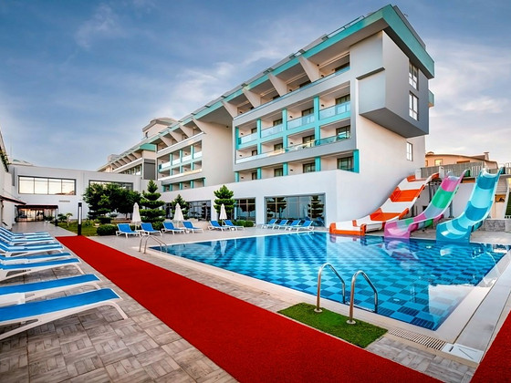 SENSITIVE PREMIUM RESORT & SPA