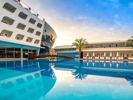 TRANSATLANTIK HOTEL & SPA