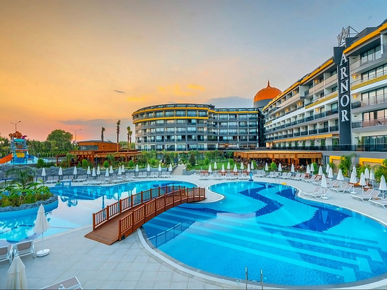 ARNOR DELUXE HOTEL & SPA