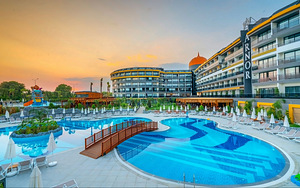 ARNOR DELUXE HOTEL & SPA (1 фото из 10)