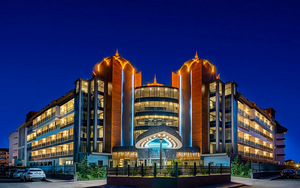 ARNOR DELUXE HOTEL & SPA (3 фото из 10)