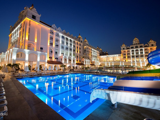 SIDE PREMIUM HOTEL