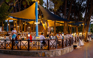 LONICERA WORLD HOTEL (9 foto / 10)