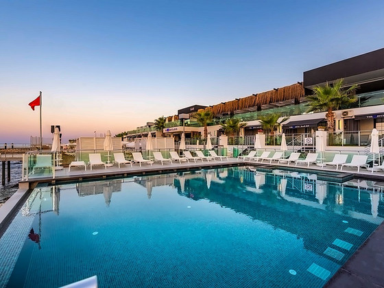 WHITE CITY RESORT
