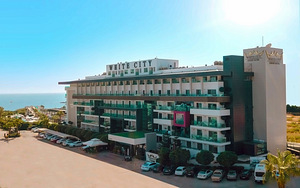 WHITE CITY RESORT HOTEL (2 foto / 10)