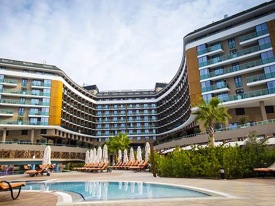 ASKA LARA RESORT & SPA