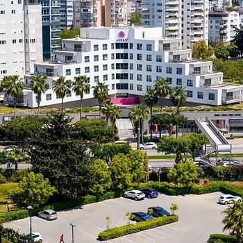 AKRA V HOTEL
