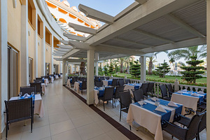 ROYAL ALHAMBRA PALACE HOTEL (9 фото из 10)