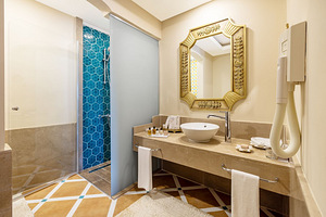 SPICE HOTEL (9 фото из 10)
