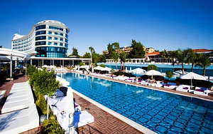 Q PREMIUM RESORT HOTEL (1 foto / 10)