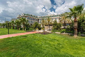 LUCA BEACH HOTEL (3 foto / 10)