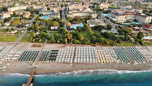 LUCA BEACH HOTEL (4 foto / 10)