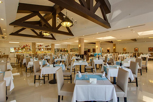 LUCA BEACH HOTEL (6 foto / 10)