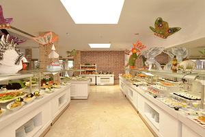 LUCA BEACH HOTEL (7 foto / 10)
