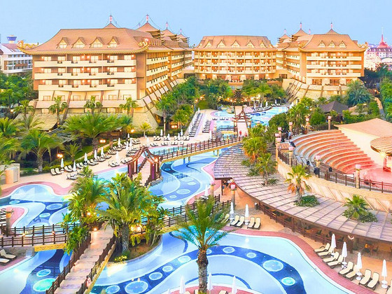ROYAL DRAGON HOTEL