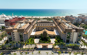 ROYAL DRAGON HOTEL (2 foto / 10)