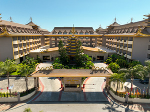 ROYAL DRAGON HOTEL (3 foto / 10)