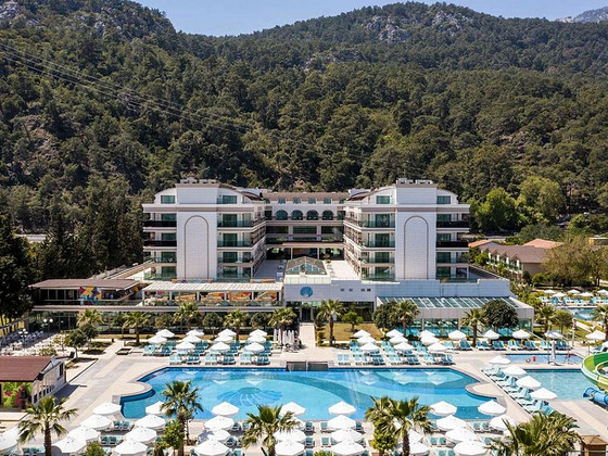 DOSINIA LUXURY RESORT