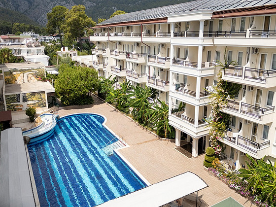 CLUB HOTEL BELPINAR