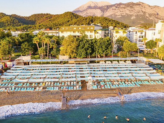 LANCORA BEACH HOTEL