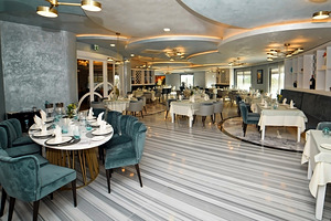 ROYAL WINGS HOTEL (9 foto / 10)