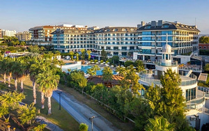 COMMODORE ELITE SUITES & SPA (ADULTS ONLY 18+) (4 foto / 10)