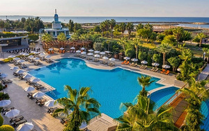COMMODORE ELITE SUITES & SPA (ADULTS ONLY 18+) (6 foto / 10)