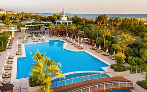 COMMODORE ELITE SUITES & SPA (ADULTS ONLY 18+) (7 foto / 10)