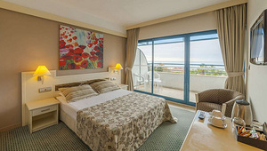 SUNRISE RESORT (2 foto / 10)