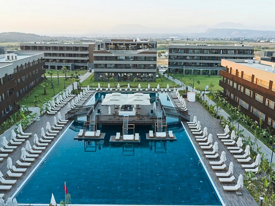 JACARANDA LUXURY RESORT