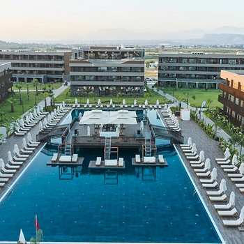 JACARANDA LUXURY RESORT