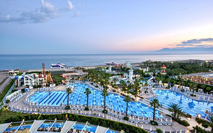 DELPHIN IMPERIAL (9 foto / 10)