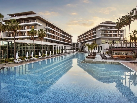 ACANTHUS CENNET BARUT COLLECTION
