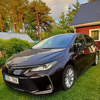 TOYOTA COROLLA ,HYBRID