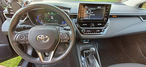 TOYOTA COROLLA, ГИБРИД (6 фото из 8)