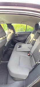 TOYOTA COROLLA, ГИБРИД (8 фото из 8)