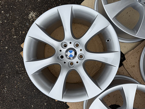 18" оригинальные диски BMW стиль 124 разной ширины 5x120 (как новые) (6 фото из 10)