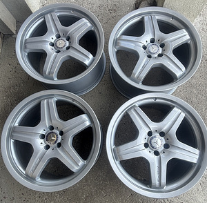 MERCEDES BENZ AMG 20" ОРИГИНАЛЬНЫЕ ЛИТЫЕ ДИСКИ (1 фото из 2)