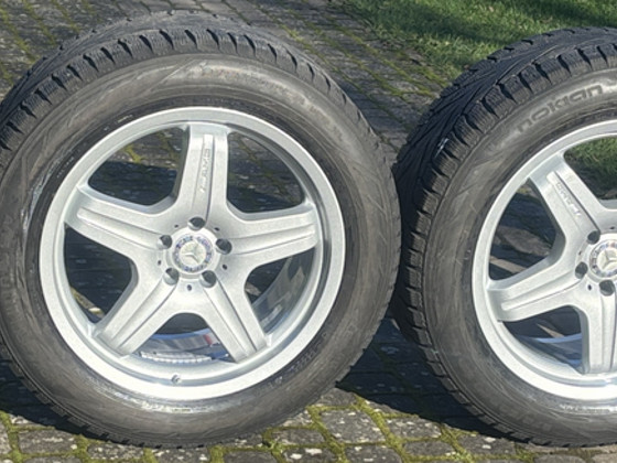 MERCEDES BENZ AMG 20" ORIGINAAL VALUVELJED + LAMELLREHVID