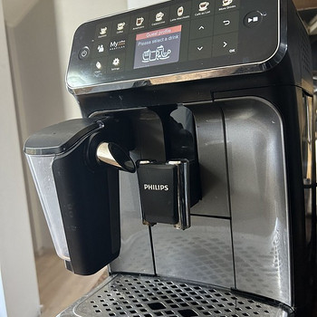 Кофемашина Philips LatteGo EP4349