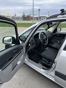 Suzuki SX4 (6 foto / 13)