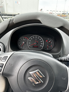 Suzuki SX4 (9 foto / 13)