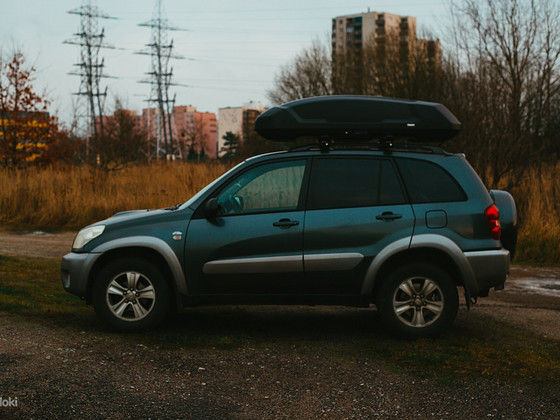Toyota RAV4 2004, 2.0, дизель (полный привод)