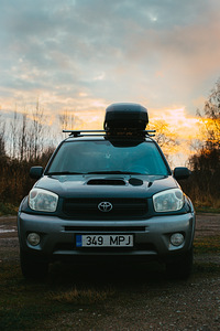 Toyota RAV4 2004, 2.0, Diesel (AWD) (3 foto / 9)