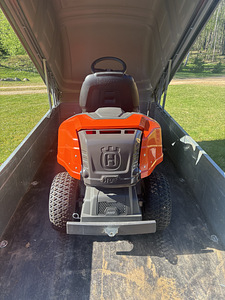 HUSQVARNA R 216T AWD + LÕIKEORGAN COMBI 103 (+ Garantii) (5 foto / 9)