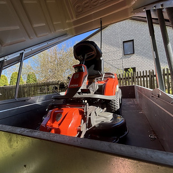HUSQVARNA R 216T AWD + LÕIKEORGAN COMBI 103 (+ Garantii)