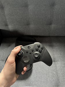 Xbox elite 2 (8 фото из 10)