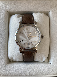Мужские часы Montblanc Star Date Quartz 108762 (1 фото из 7)