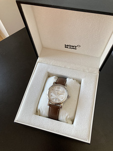 Мужские часы Montblanc Star Date Quartz 108762 (3 фото из 7)